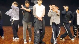 【Jungkook】เพลงใหม่ 3D (feat. Jack Harlow) สตูดิโอเต้นรำอย่างเป็นทางการ
