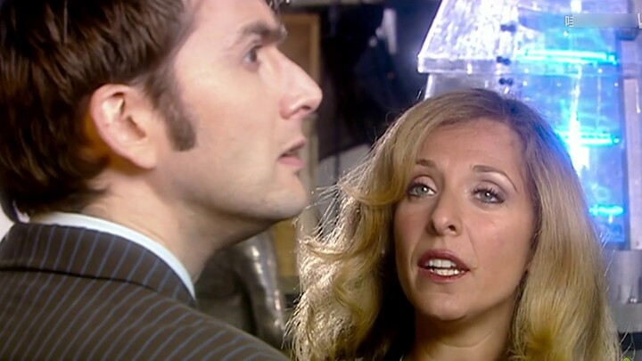 [ดราม่า] กำแพงมิติพังทลาย สองวายร้ายแห่งจักรวาลแข่งขันกันในเฟรมเดียวกัน "Doctor Who DR.WHO" ซีซั่น 2