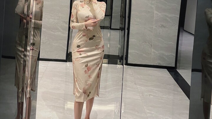 A little cheongsam and glasses—ask you what your last name is, and I’ve completely forgotten.