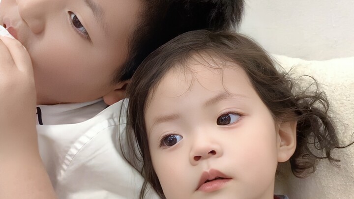 Having a big brother (or sister) is just so lucky～