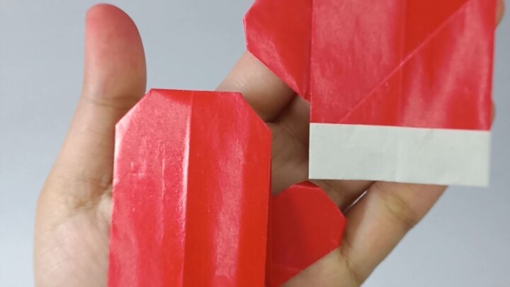 Handmade Christmas Gloves 🎄 Red Gloves with White Border