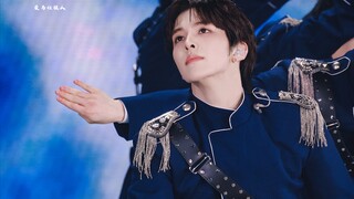 【دايفيد كوريا الجنوبية】 إله اليونان القديمة الذي يتحكم بالزي الرسمي | لي سونغ ها، العرض المباشر بدقة