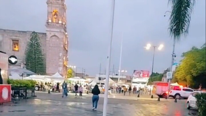 墨西哥传统玛利亚奇音乐 | 街头沉浸式现场.   POV Walk Aguascalientes City Mexico🇲🇽