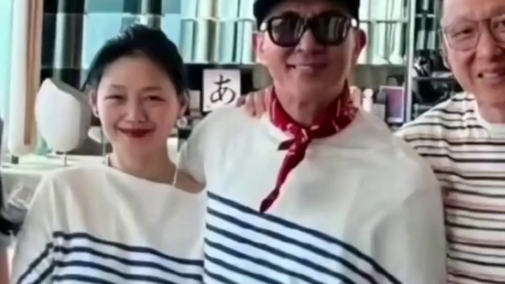 Buổi hòa nhạc của Goo Jun Yeob chỉ có 213 người tham dự, Đại S chi tiền tổ chức tiệc ăn mừng.