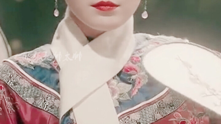 Oh my god... I completely understand why Liu Yan was almost turned gay by her...
