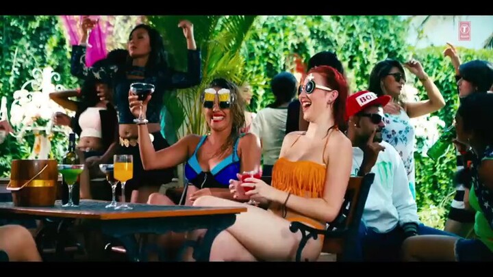 Daddy_Mummy_FULL_VIDEO_Song___Urvashi_Rautela___Kunal_Khemu___DSP___Bhaag_Johnny___T-Series(480p)