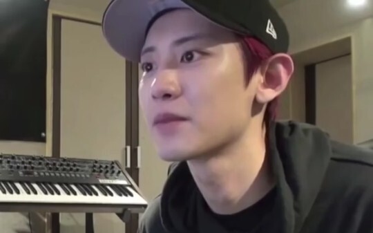 Park Chanyeol menyanyikan ulang lagu "Please Tell Me Why", sangat menawan! Bahkan Dou Bu De Ai juga 