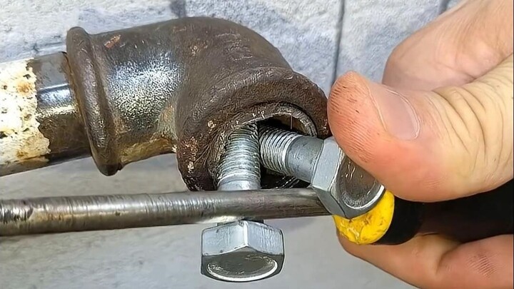 Several different methods for removing stripped internal threads