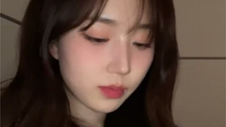 อู๋ไห่หยวนถ่ายทอดสดร้องเพลง "ตา จมูก ปาก" เสียงนุ่มนวลมาก