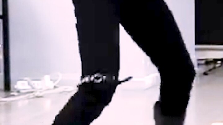 [จู่จื้อซิน] ถ้าครั้งหน้ามัดมันไว้ที่ต้นขา มันจะไม่หลุดนะ