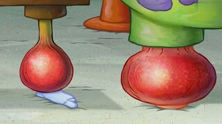 Squidward thật xấu tính, anh ta đã dạy SpongeBob sai cách và mắt cá chân của anh ta bị sưng tấy!