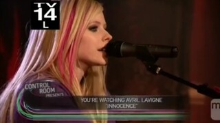 Avril innocence Live