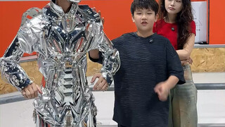 和我battle机械舞，也不看看我是谁！