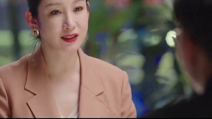 ซีอีโอสาวใจเด็ดด่าแหลกหนุ่มหัวโขนมาจีบ ฟินสุดๆ! แม่ไม่ต้องมาสั่ง! เอาแผ่นเสริมส้นรองเท้าของแกไปเก็บซ