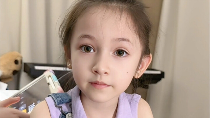 Đã đến lúc mang lại cho cô ấy một tuổi thơ trọn vẹn.