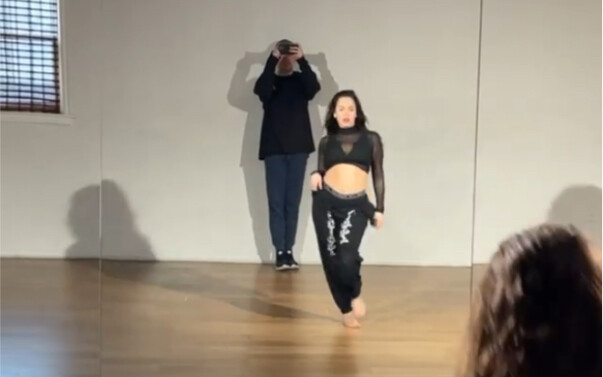 Goddess Jojo's latest choreography for *Catdolls' classic hit song "When i grow up"