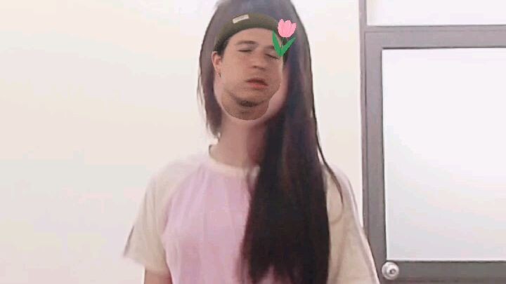 hoa cỏ lau (tên bài)