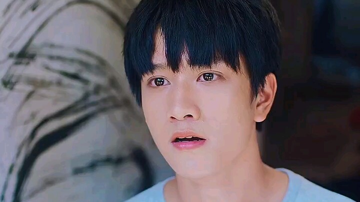 A girl is kidnapped, and the boy rushes in to protect her without hesitation.