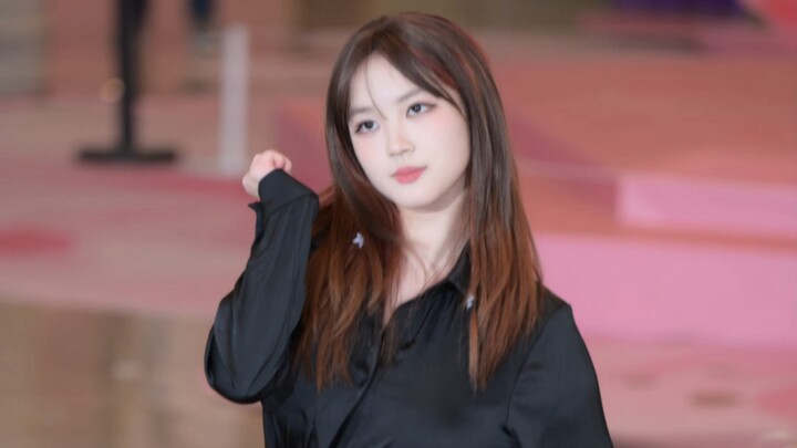Mirror-fiestar, dewa dengan nuansa kehancuran berwarna hitam