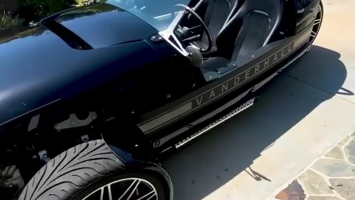 Witch’s Vintage Car