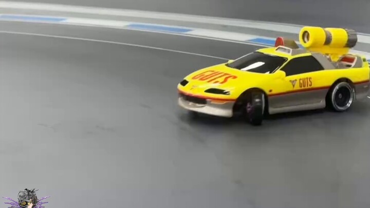 Itu Da Gu! Dagu naik gunung! Ultraman Tiga Victory Team Sherlock Tank RC Shell Drift yang dimodifika