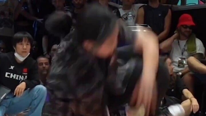 Congratulations to Chinese bgirl 671 Liu Qingyi for winning the wildcard qualification for the 2022 