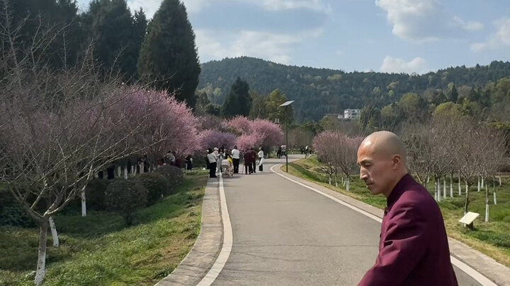 Từ Trung Nguyên, một nhóm bạn #KếtLưĐôngNamSơn BấmThích