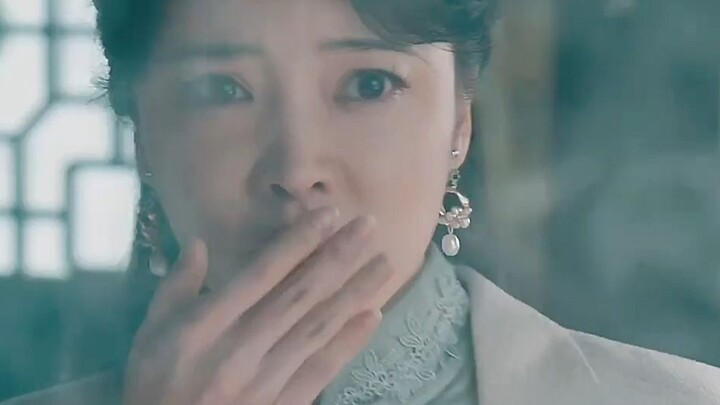 “The Old Carpenter Instantly Spotted a Hidden Compartment in the Rich Man’s House—But What They Foun