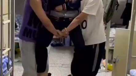 Có kiểu ký túc xá nào mà cảm giác an toàn cực kỳ, đến mức phát nóng luôn 🥵