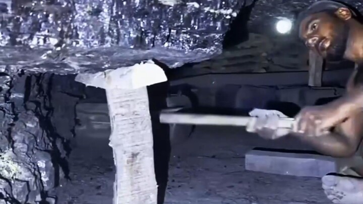 😨¿Te atreverías a trabajar aquí?⛏️