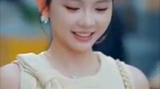 80.The looked-down-on girl has X-ray vision, became the richest woman, attracted a handsome CEO!