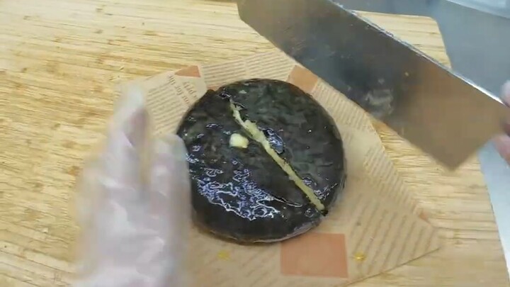 Why is it a black durian cheesecake?