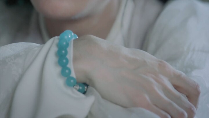 I’m amazed—he’s practically becoming a compendium of evidence against Zhu Ruibin! Director Zhu: Don’