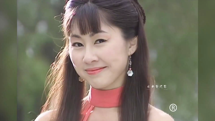 Có người nói Yêu Nữ nổi bật ở tạo hình nhân vật, còn Thánh Nữ lại thắng nhờ nhan sắc, nhưng mình thì