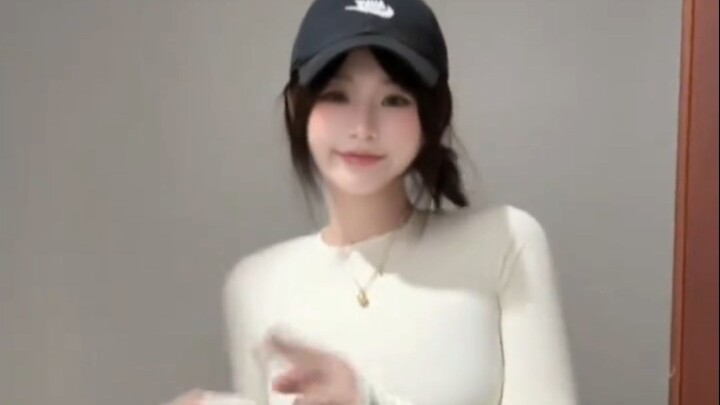 “Dự án sưu tầm triệu mỹ nhân” Số 160: Cá dao cyber