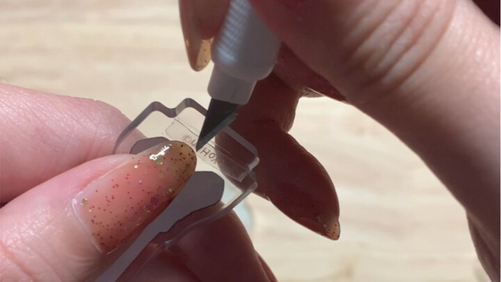 When otakus want to display figurines but don’t want to peel off the protective film.
