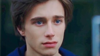 [SKAM] Fan-made MV Of Eliott And Isak | BGM: Swedish Garden