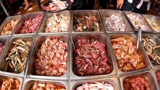 Nhìn phát thèm buffet gần 80 món với hải sản hàu, tôm, mực... chất đống, giá cực rẻ