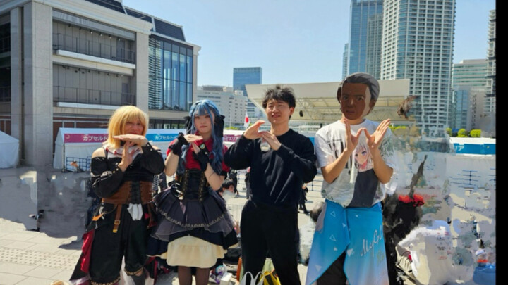 神人日本邦u在鸡狗对邦场外cos丰川家族集结，哇还有小姨！不是我祥妈呢？？