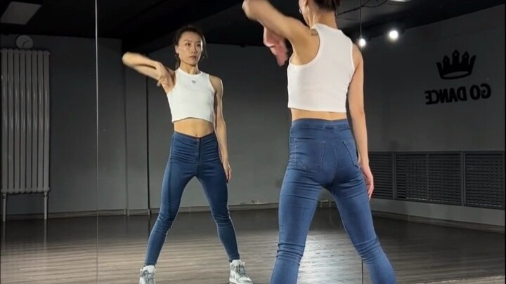 تدريب على عناصر وضعية اليدين في الرقص الـ26 وواكينغ