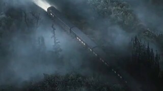 列车发生故障停在深林中，不料却遭到未知生物的袭击