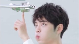 [Xiao Zhan] Olay advertising behind-the-scenes footage, Mr. Xiao’s business hours. Am I the only one