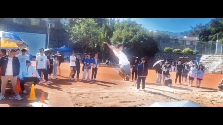 أول قفزة طويلة في الجامعة