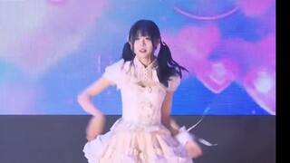 My BW stage video is finally out! ! 【Wangzai Milk】