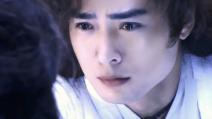 Jangan gigit dia, lihat aja sudah bikin hati hancur, aduh…