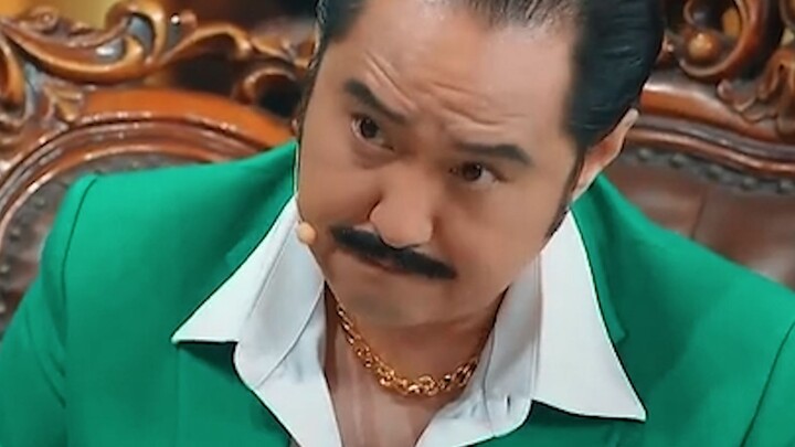 Director: What is a “born villain face”? Just look at his looks and you’ll get it!