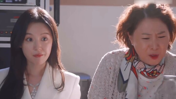 Hairen, đừng đi quá xa. Cô ấy vừa là mẹ chồng vừa là mẹ, vừa là con dâu vừa là con gái. 【Nữ hoàng nư