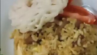 nasi goreng bakso krupuk