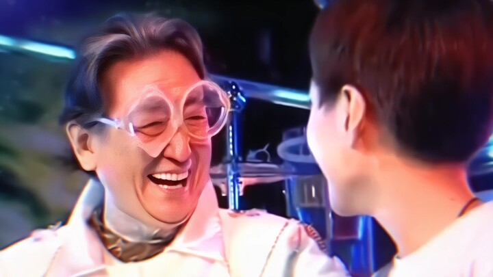 "Come on, come on, let's compete to see whose backing is stronger!"