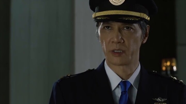 Ultraman wants to take me hunting, the genius captain's battle to defend the earth [Ultraman Blaze o